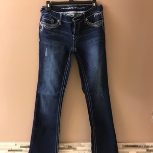 Vanity distressed jeans size 28/33